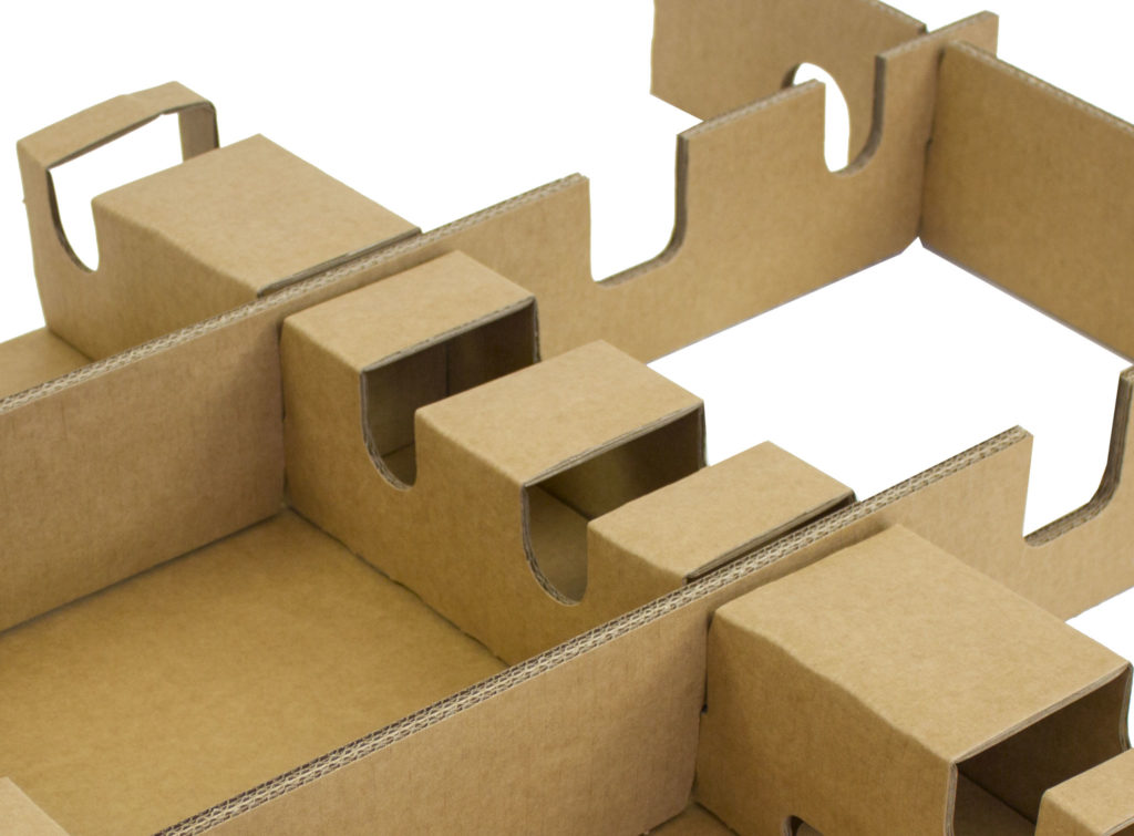 博殼松提供品類(lèi)齊全的包裝材料。我們的標(biāo)準(zhǔn)產(chǎn)品能夠滿(mǎn)足基本包裝需求，但我們也可以根據(jù)客戶(hù)的特殊要求或規(guī)定為客戶(hù)提供獨(dú)特的解決方案。因此，如果庫(kù)存的標(biāo)準(zhǔn)產(chǎn)品不能滿(mǎn)足您的包裝需求，不用擔(dān)心，博殼松擁有定制包裝解決方案的良好聲譽(yù)。